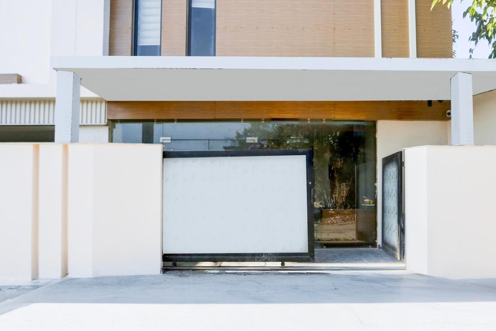 Super Townhouse Isbt Dehradun Hotel Екстериор снимка