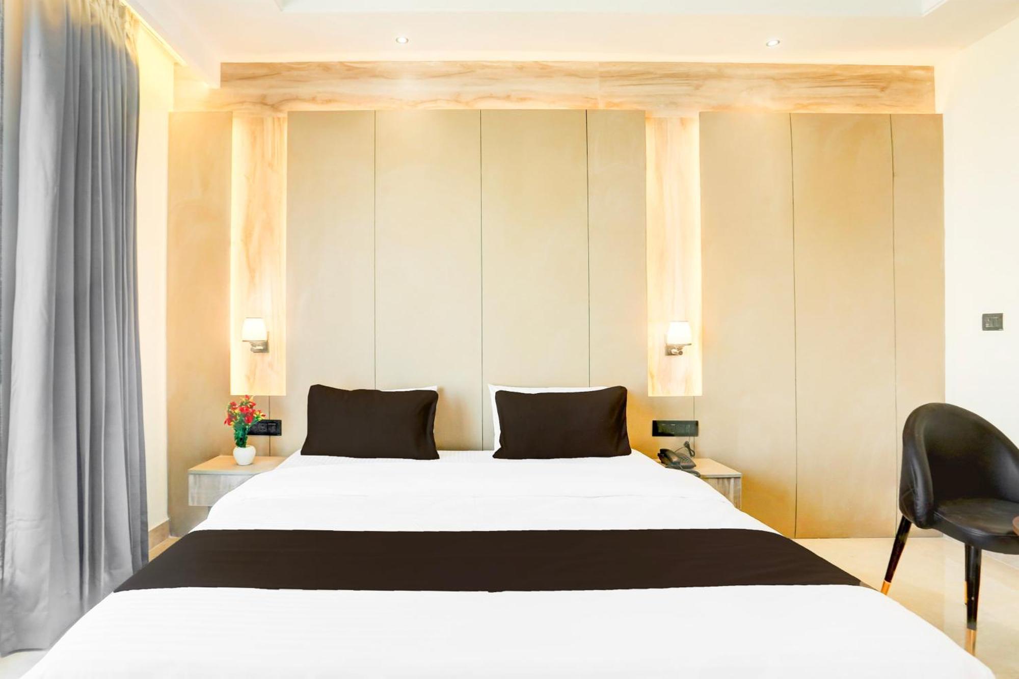 Super Townhouse Isbt Dehradun Hotel Екстериор снимка