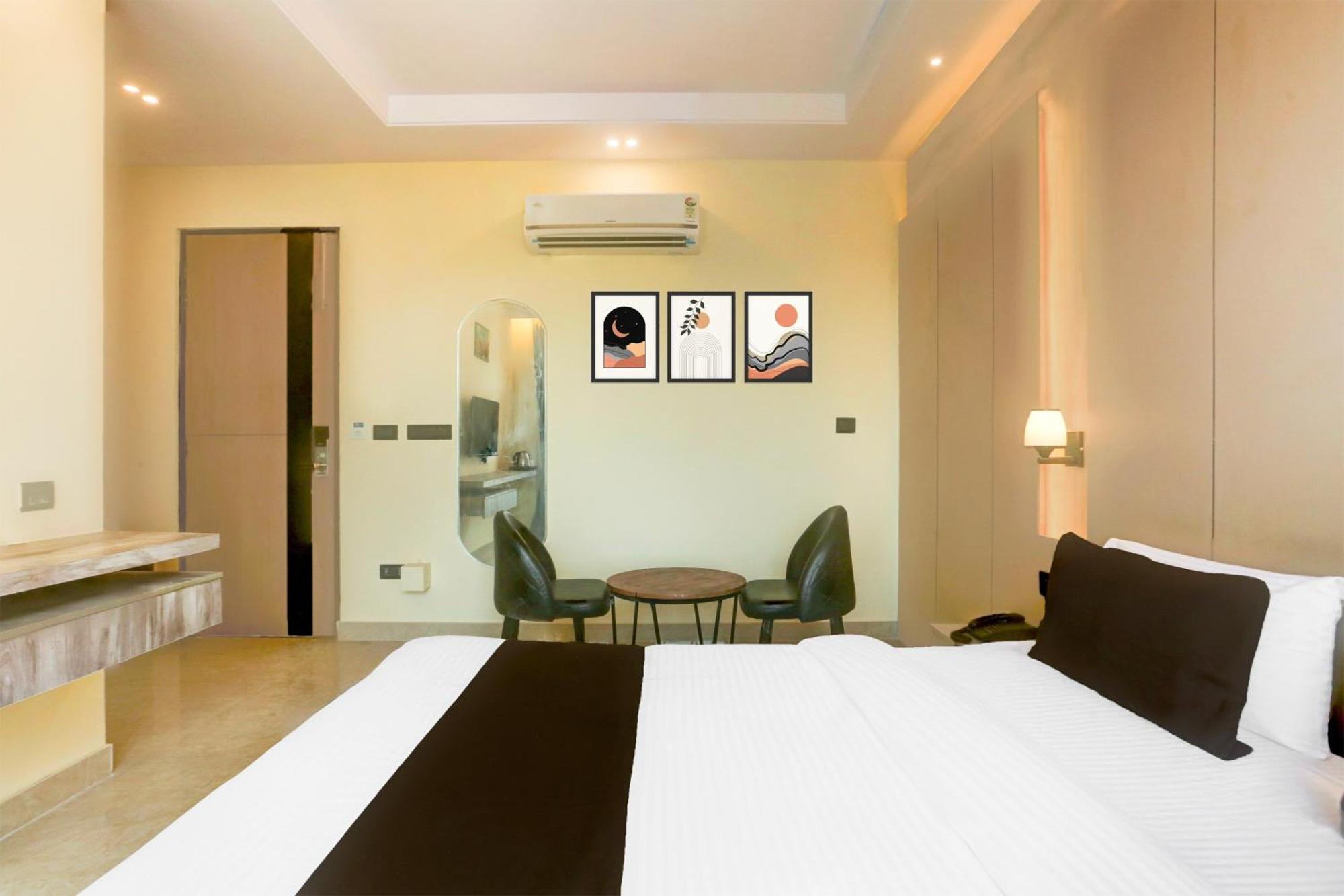 Super Townhouse Isbt Dehradun Hotel Екстериор снимка